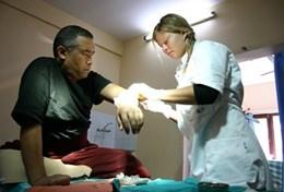Volunteer Medicine & Healthcare Volunteer Medicine & Healthcare